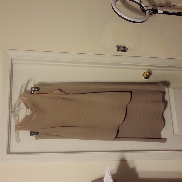 Short sleeve shirt with matching long skirt. Bright and white stripes,Will Smit - Picture 5 of 5